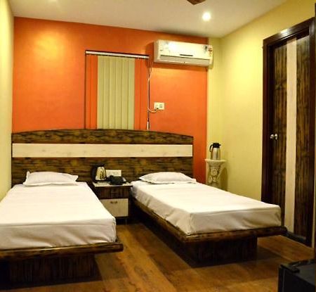 Hotel Rock Star Kolkata Exterior photo